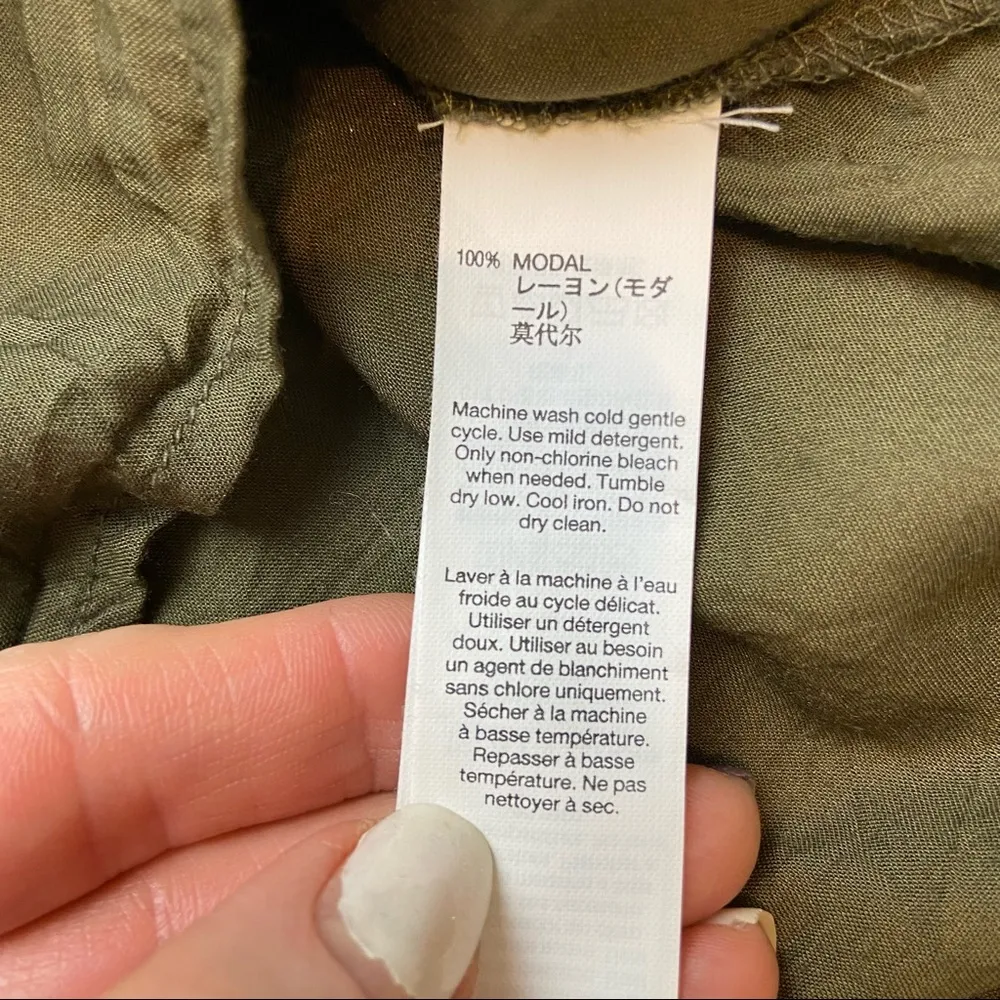 Gap Dark Olive Long Sleeve Half Button Down Blouse. Size XSmall. EUC - Image 6