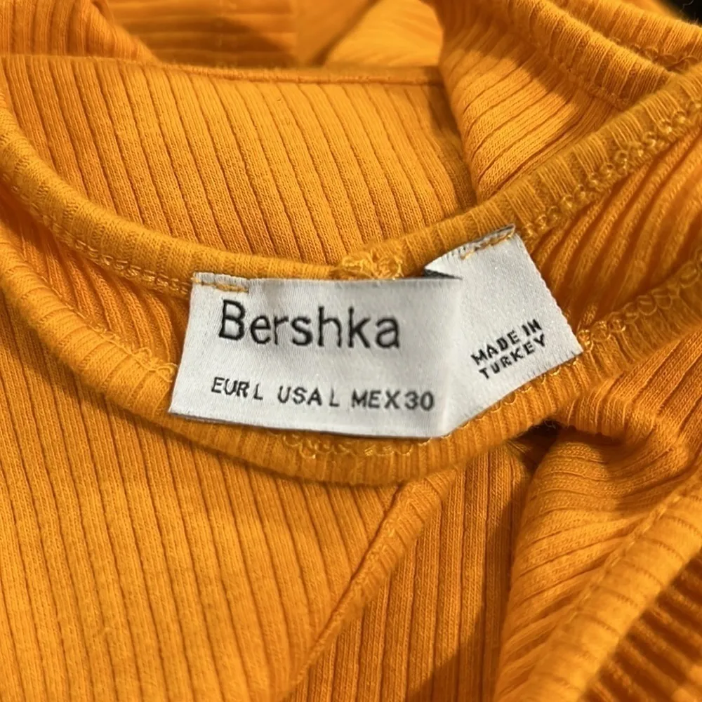 Bershka Fitted Long Sleeve Shirt Yellow - Image 4