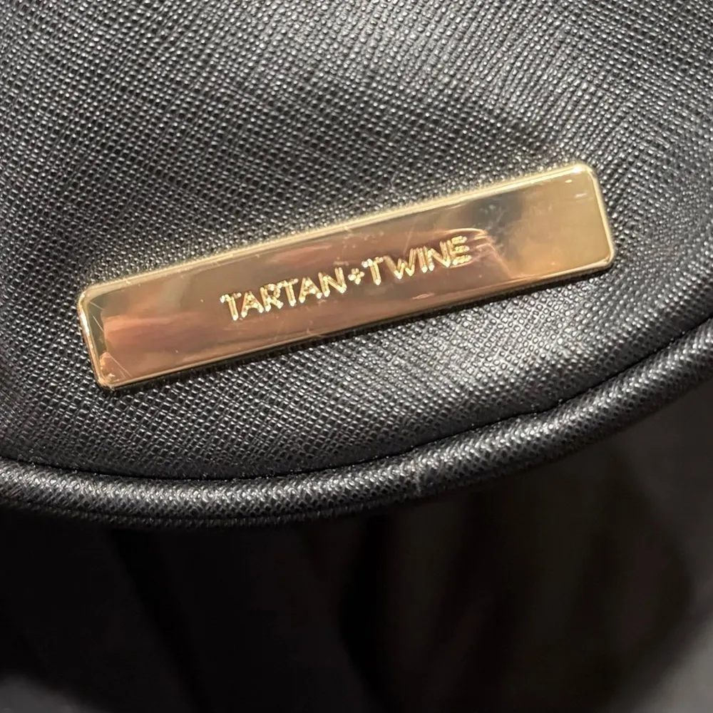 Black Round Bag - Image 2