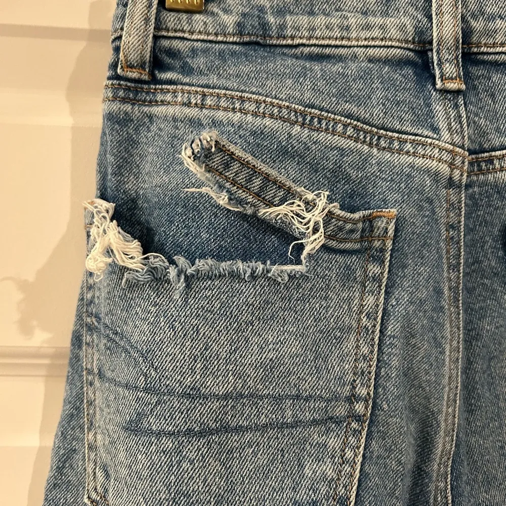 American Eagle SHORT Strigid Highest Rise Baggy Straight Jeans Blue 000 … - Image 7