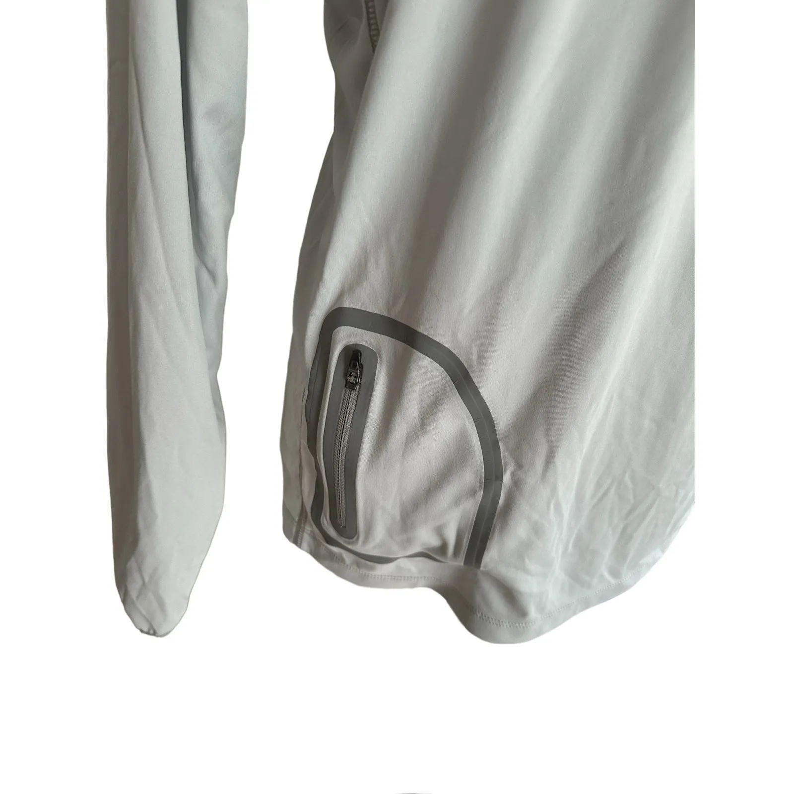 L.L. Bean Medium Long Sleeve Hooded Activewear Gray - Image 2