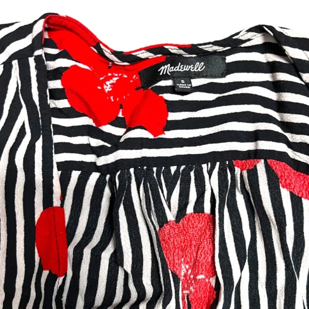 Madewell Wrap Top in Candied Orchids small - Image 6