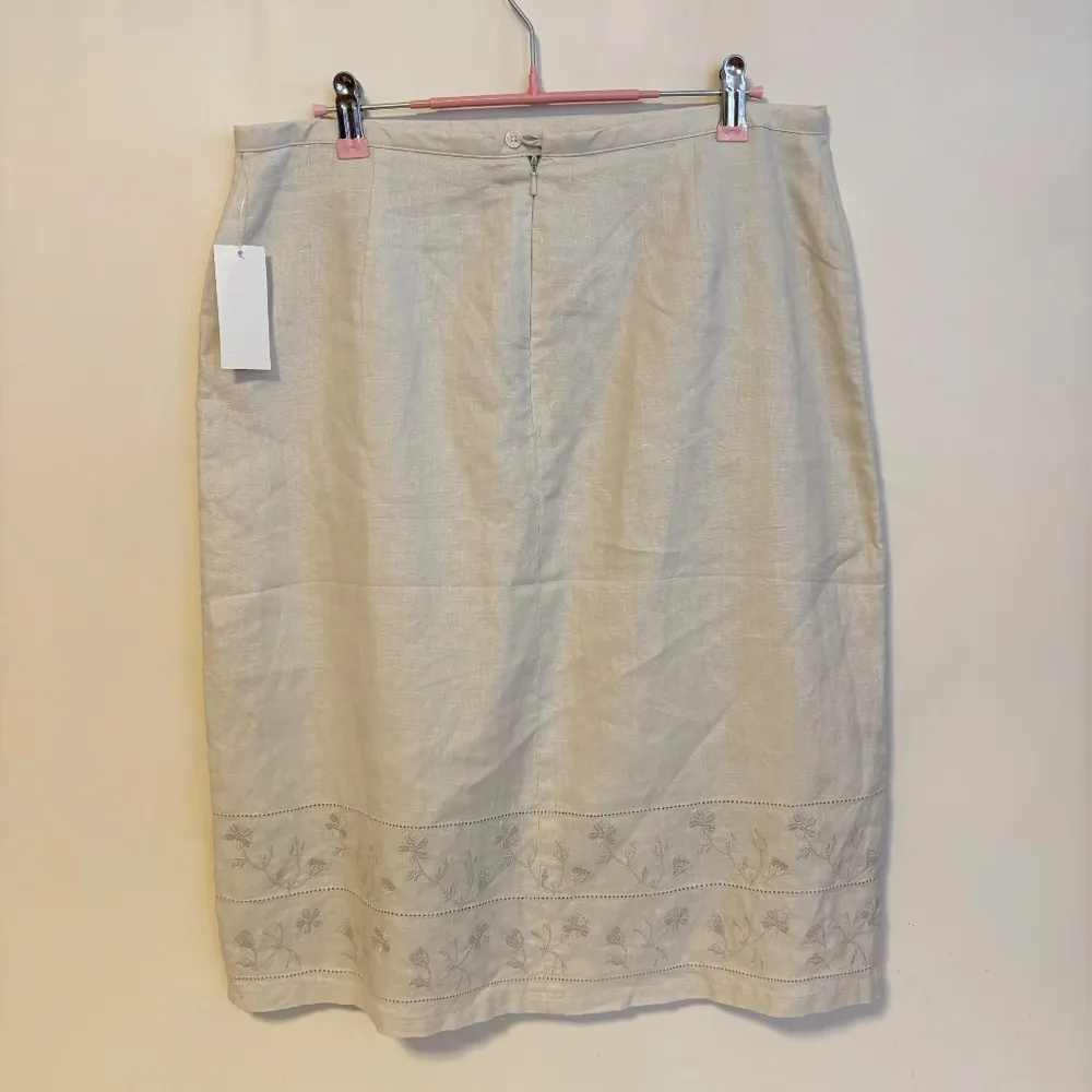 Old Navy High Waist Linen Embroidered Midi Pencil Skirt Beige Tan Womens 10 NWT - Image 2