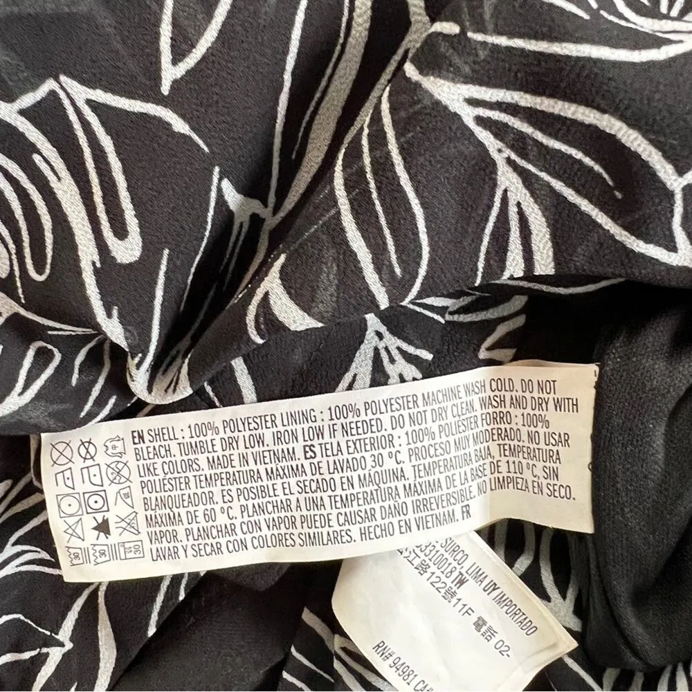 Forever 21 Women’s Black and White Drawstring Romper Sz L - Image 6