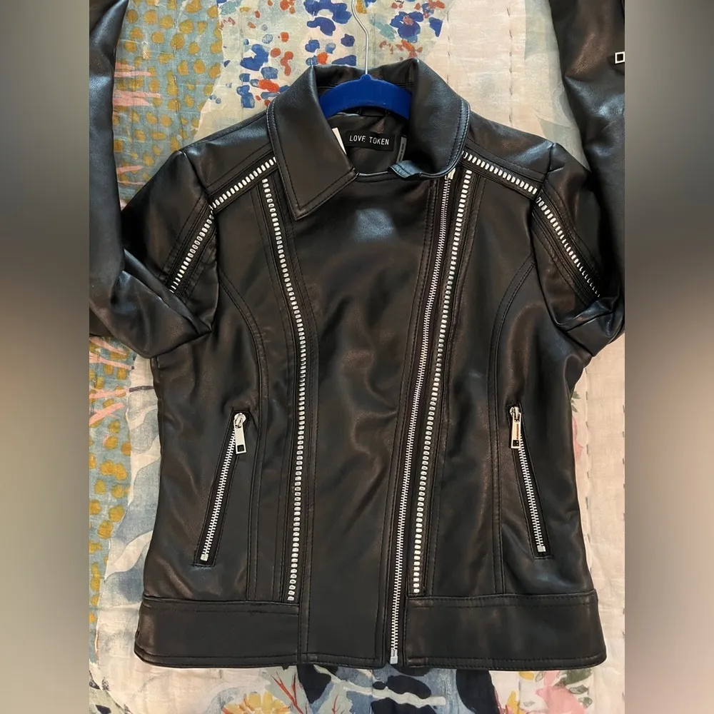 BLOOMINGDALES XS Love Token Black Faux Leather Jacket NWT - Image 6