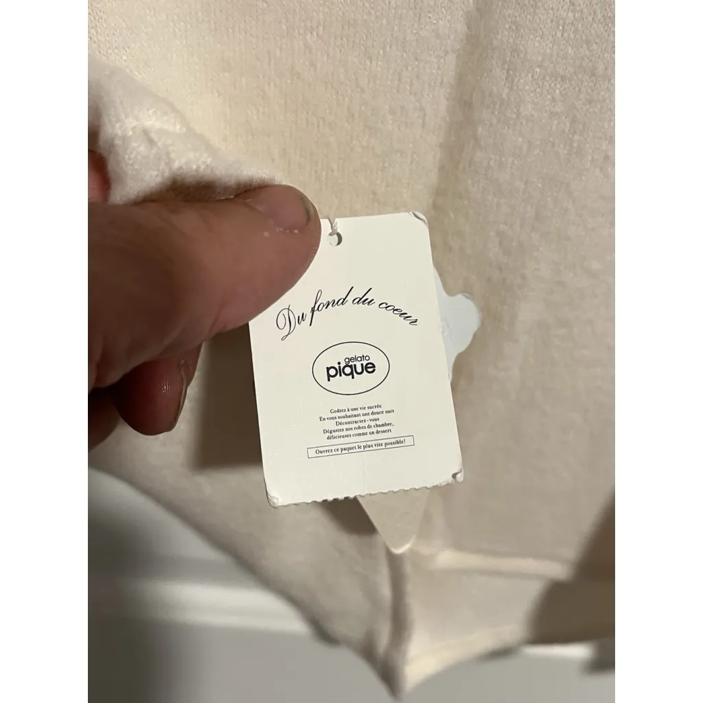 Gelato Pique Draped Sweater Womens OS Ivory Long Sleeve Soft NWT Size M - Image 9