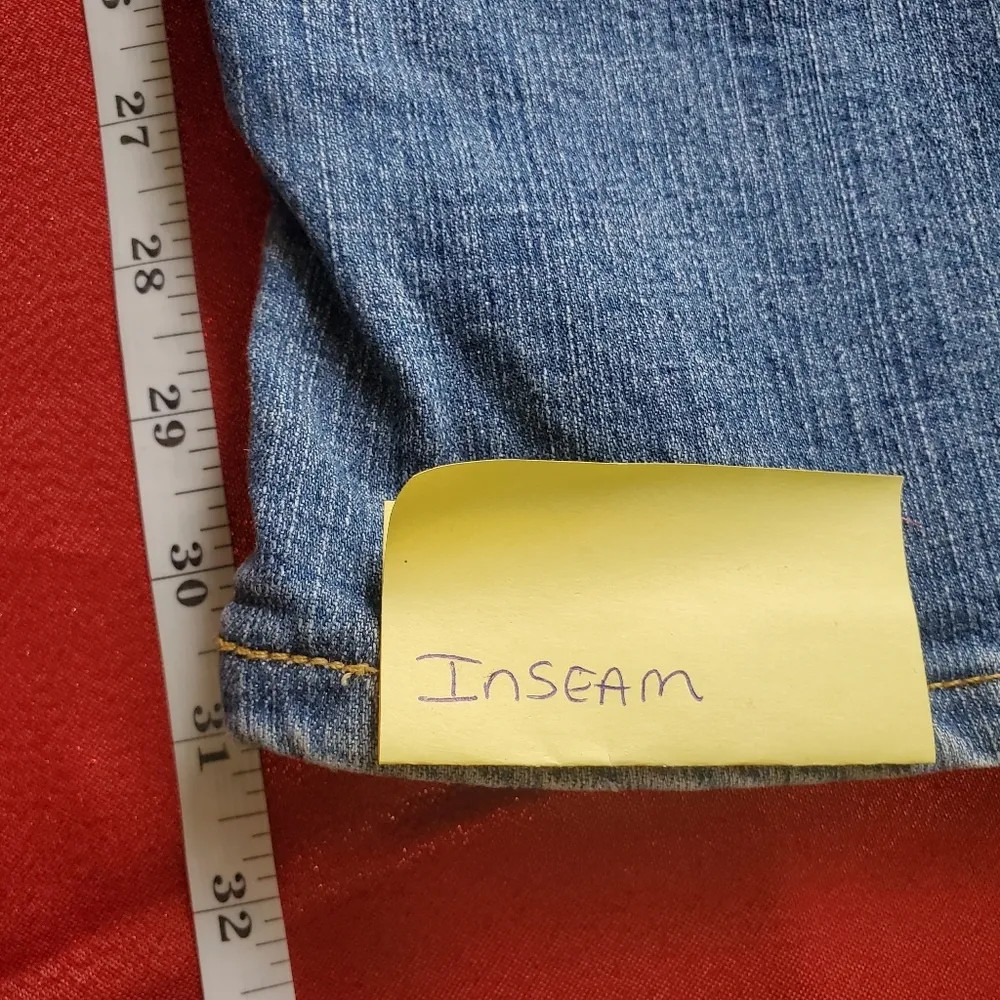 𝅺 Relaxed Boot cut 550 light wash size 14 medium jeans - Image 7