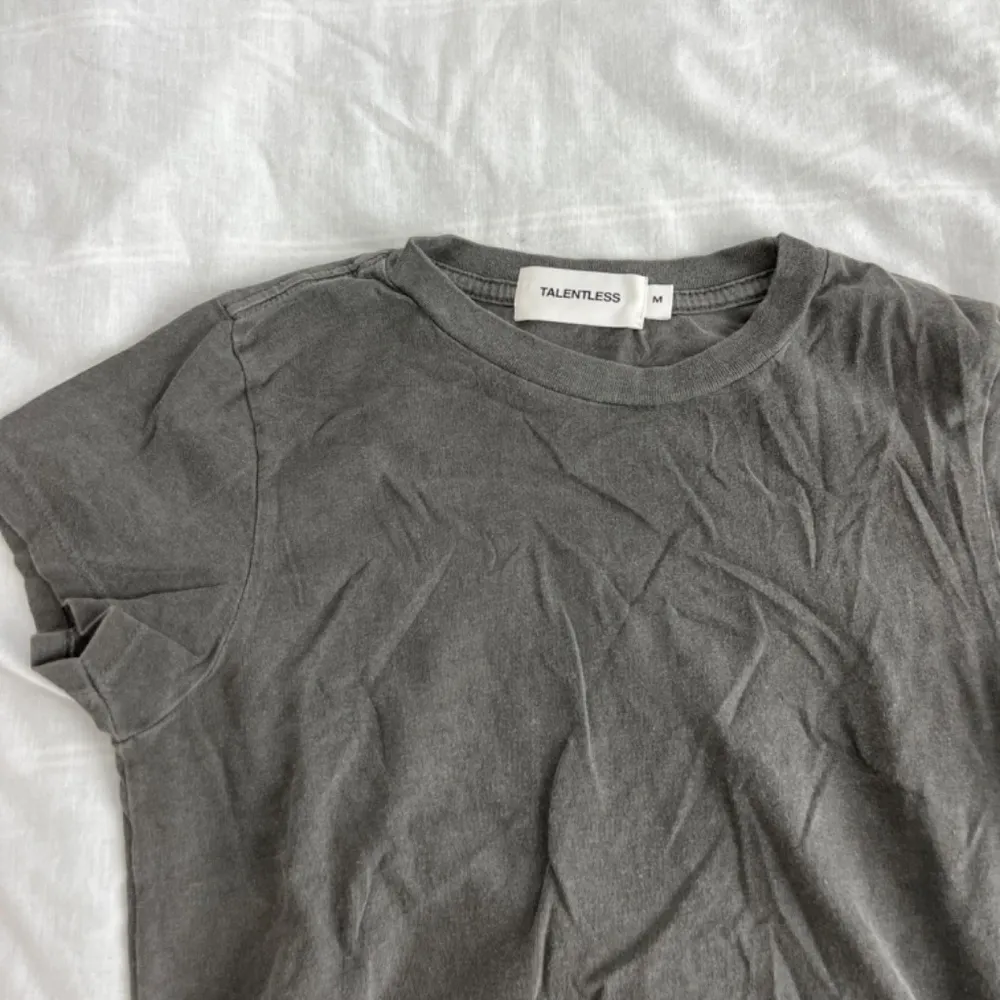 talentless grey short sleeve tee - Image 2