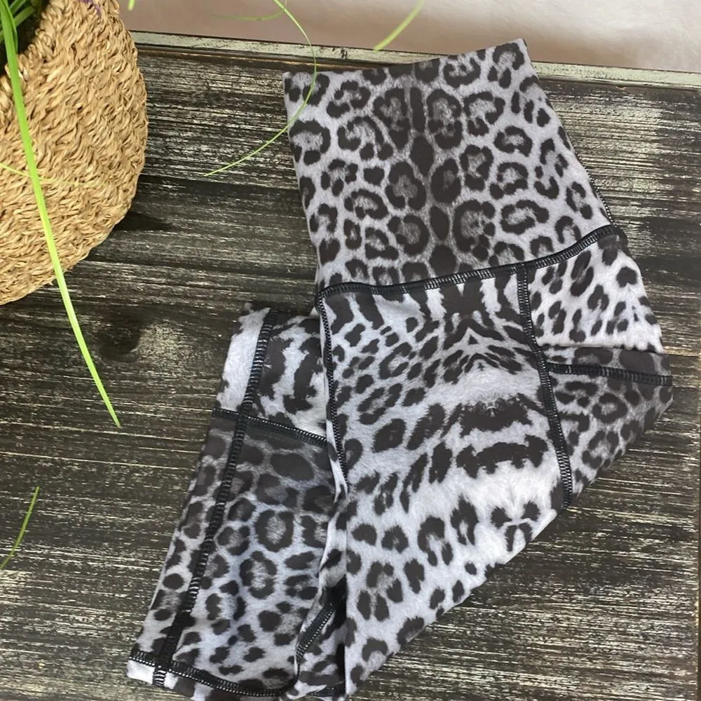 Yogalicious Gray & Black Leopard Print High Waist Bicycle Sport Shorts M - Image 3