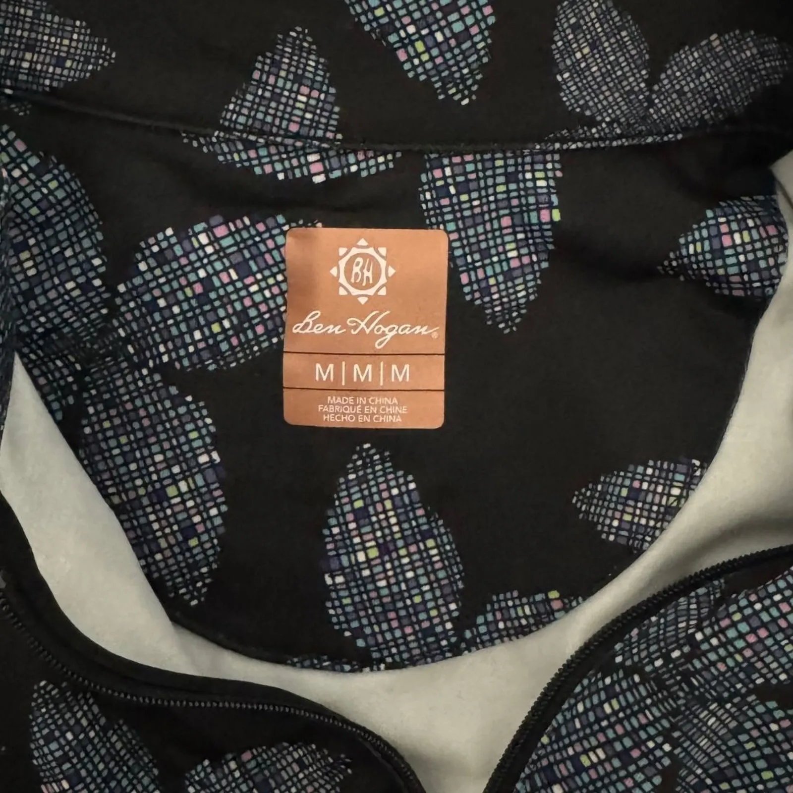 BEN HOGAN Long Sleeve Pixel Floral Sun Performance Zip Golf Knit Top NWOT Medium Black - Image 5