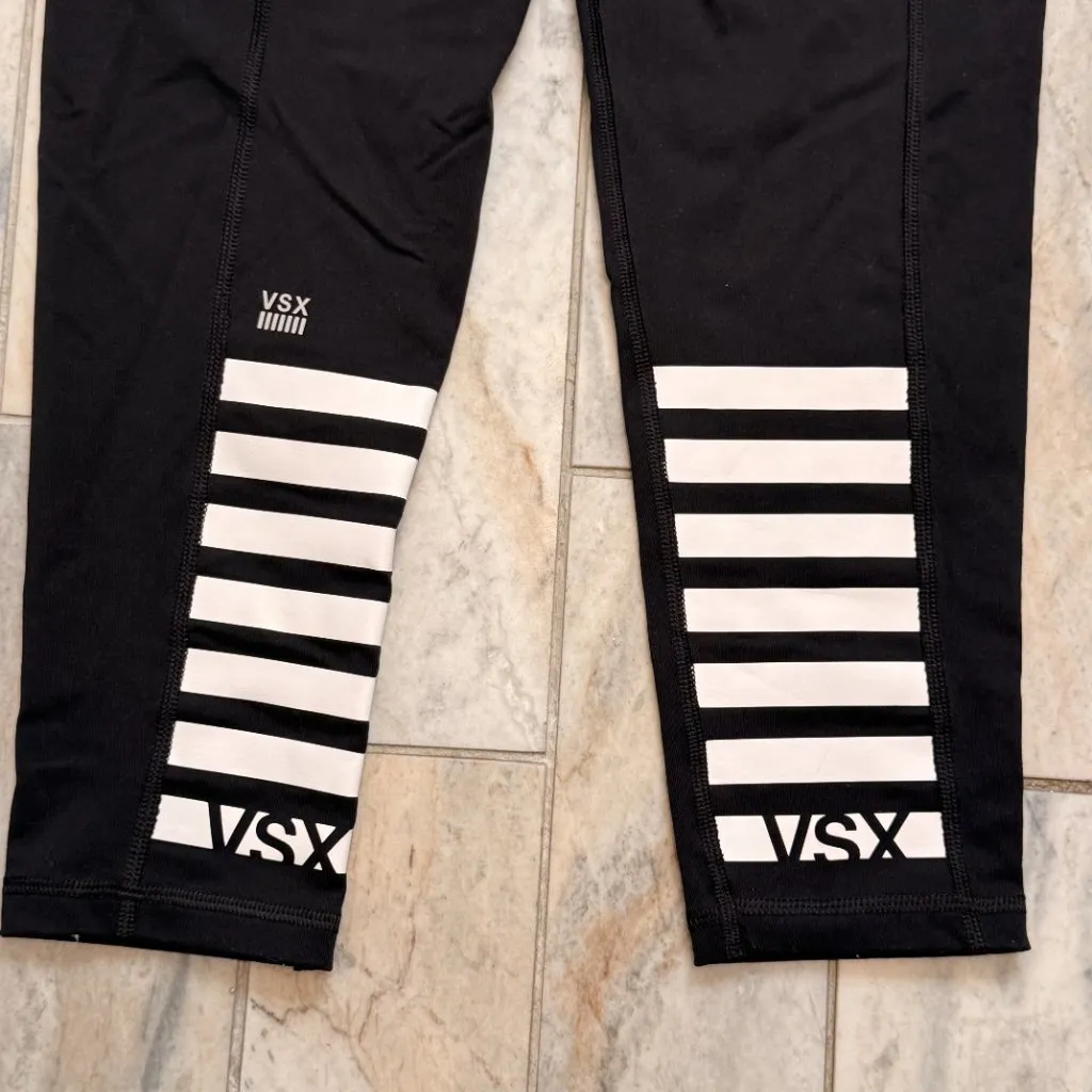 Victoria's Secret Sport women's small black/white capri leggings - Image 4