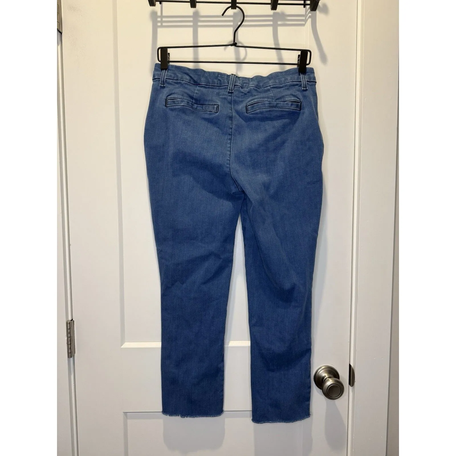 Frank & Eileen Women's Wicklow Italian Crop Chino Blue Denim Wash 6 Medium - Image 4