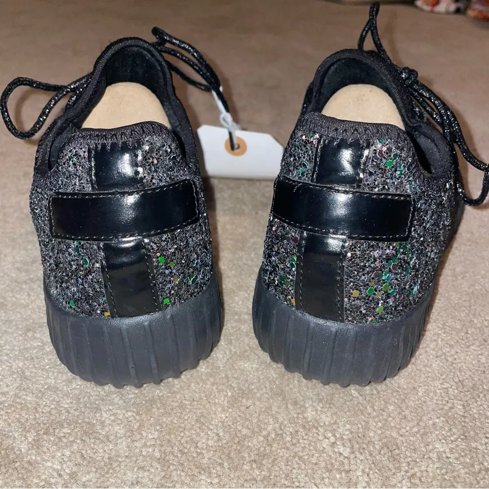 Forever 21 Black Glitter Sneakers - Image 3