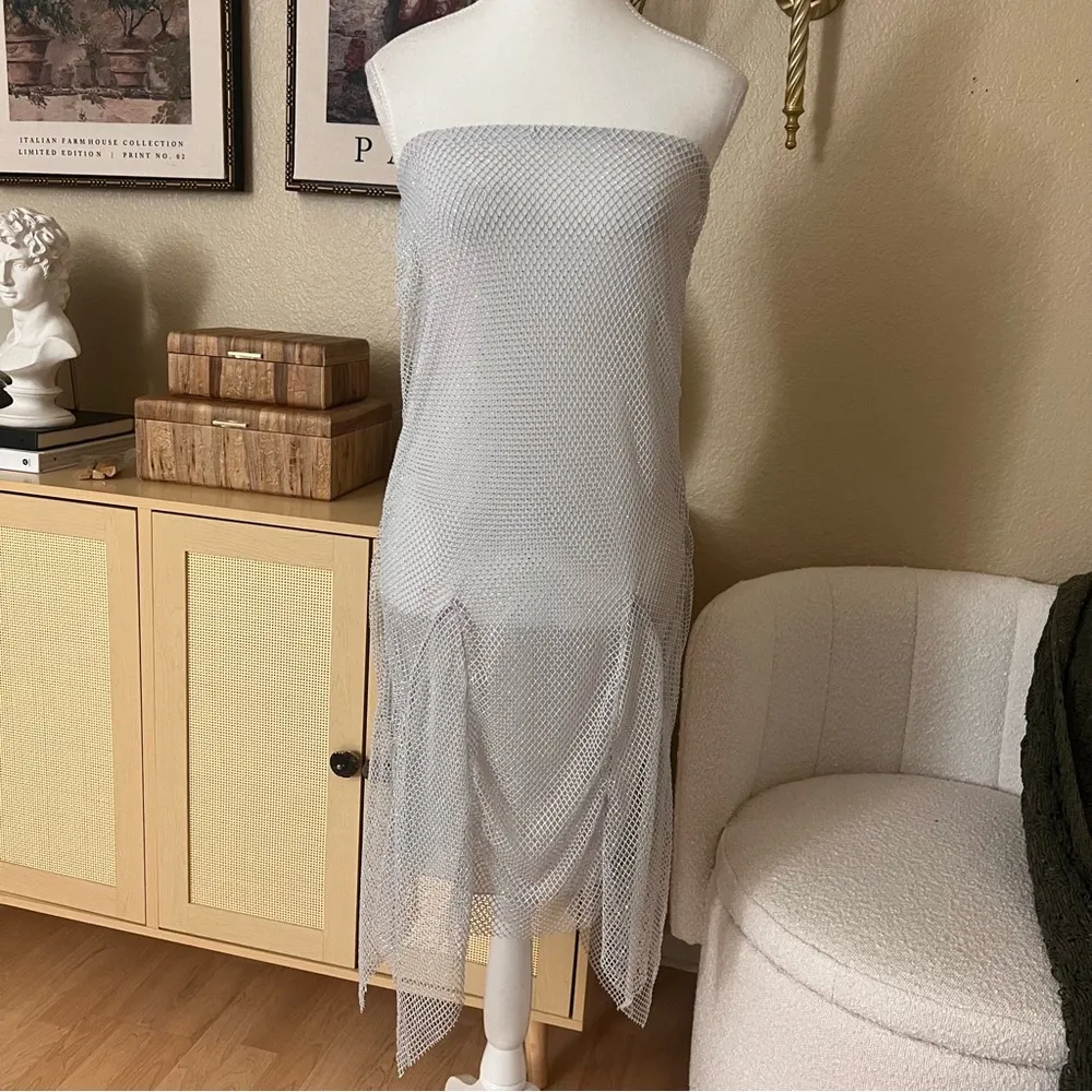 OH POLLY JORDANA Embellished Handkerchief Hem Midi  Fishnet Skirt in Silver Sz 6 - Image 6