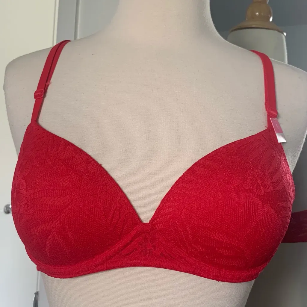 Victorias Secret PINK Wireless Red Lace Push up Bra - Image 8
