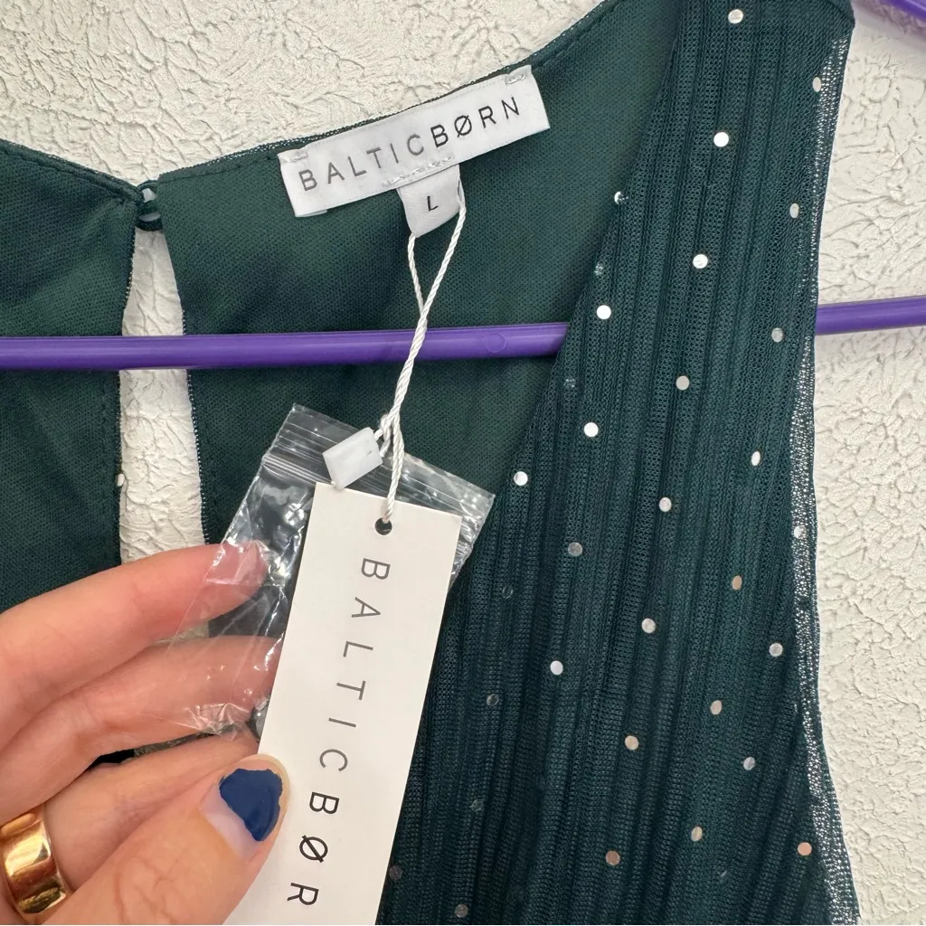 NEW Baltic Born Helen Sleeveless Sparkle Gown in Emerald Size Large - Image 10