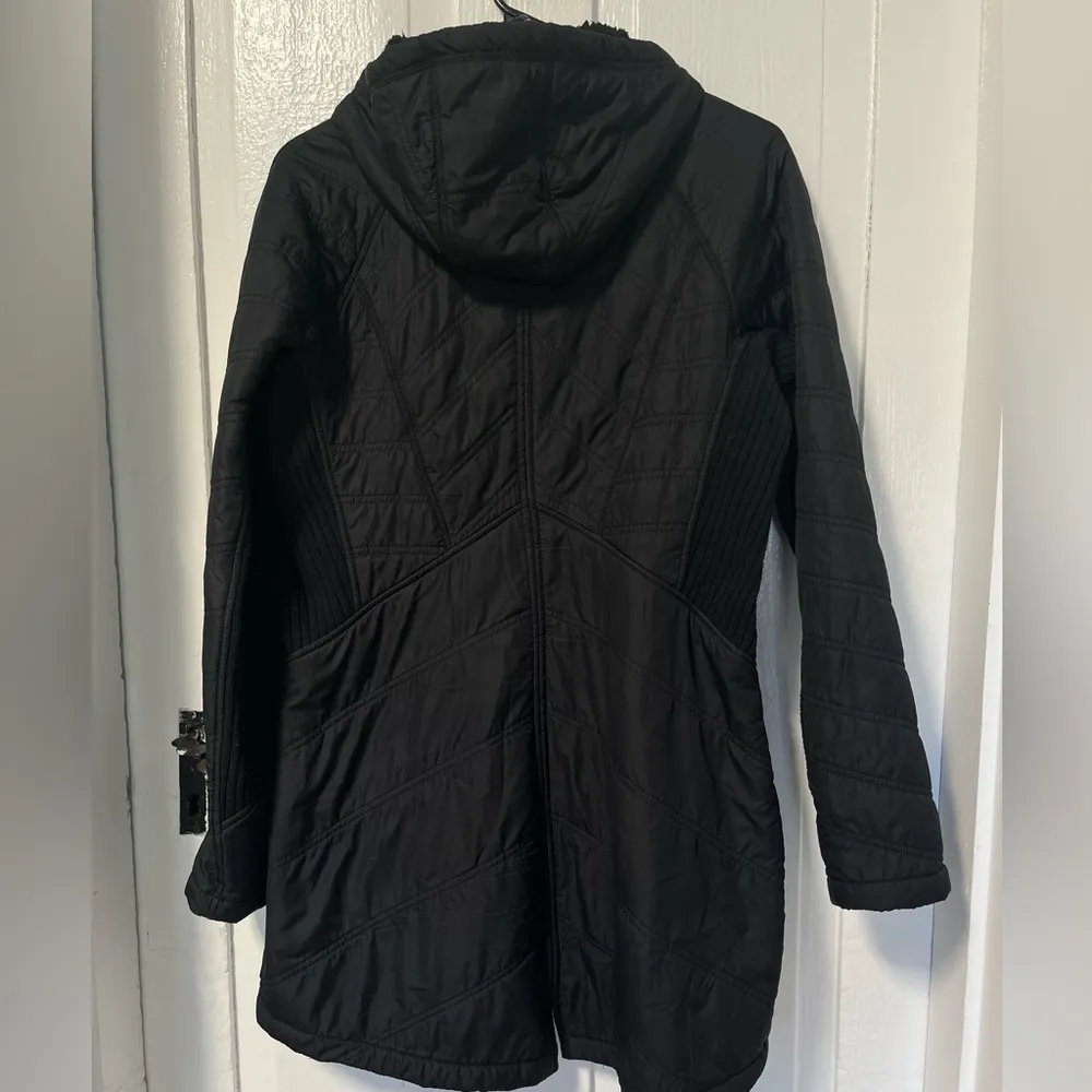 prAna  Diva Black quilted jacket with Sherpa lining size small - Image 4