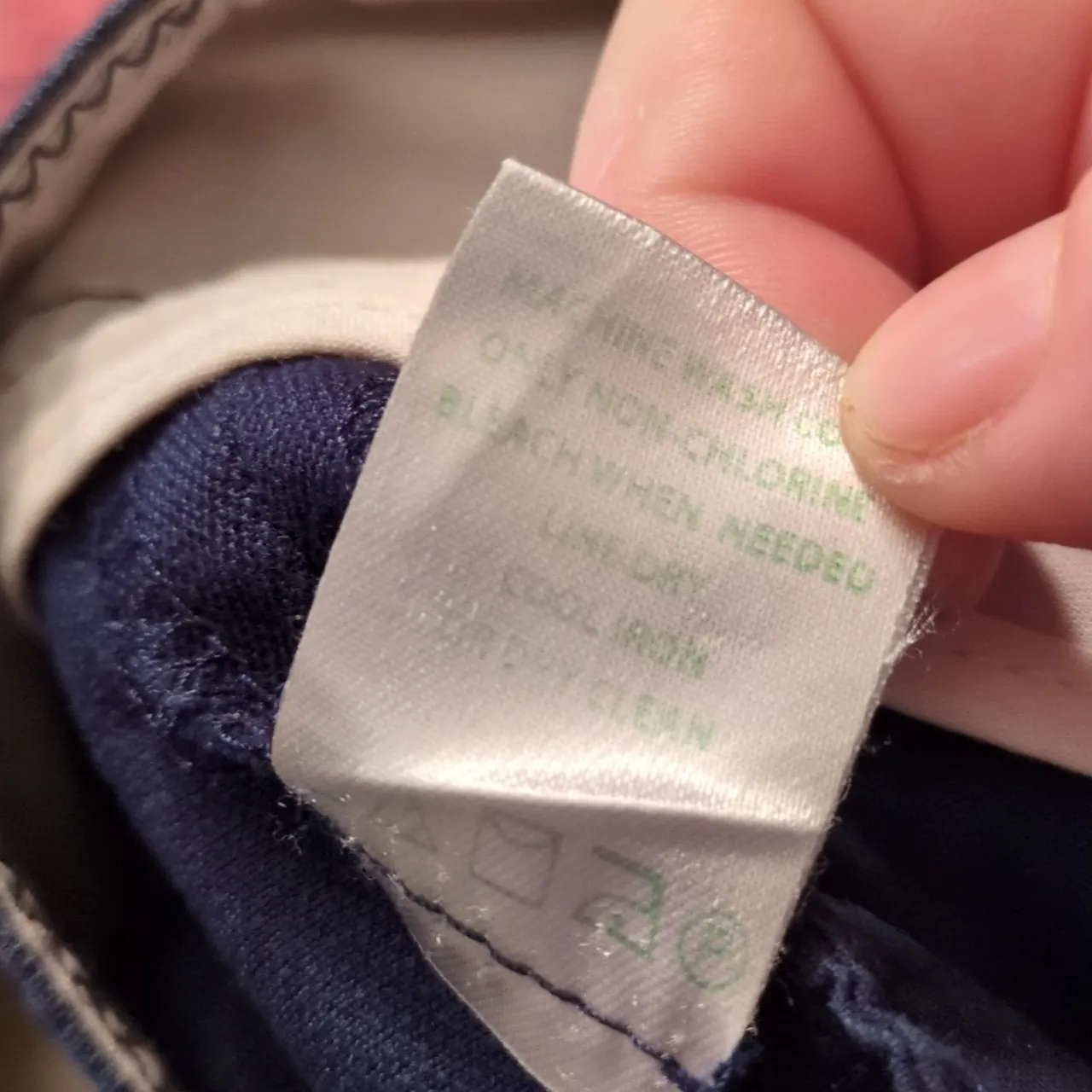 Lilly Pulitzer Blue Palm Beach Fit Capri Pants Size 2 - Image 4