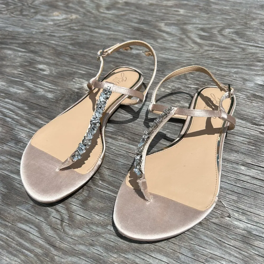 Jewel badgley mischka Dafina metallic crystal thong‎ sandal 7.5 - Image 5