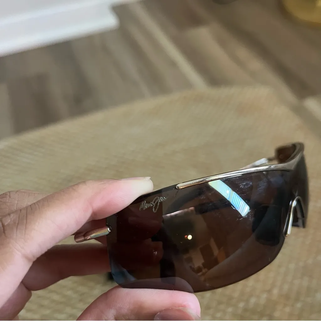 Maui Jim Sandbar MJ 511 16 Gold Semi Rimless Frame + HCL Bronze Polarized Lenses - Image 5