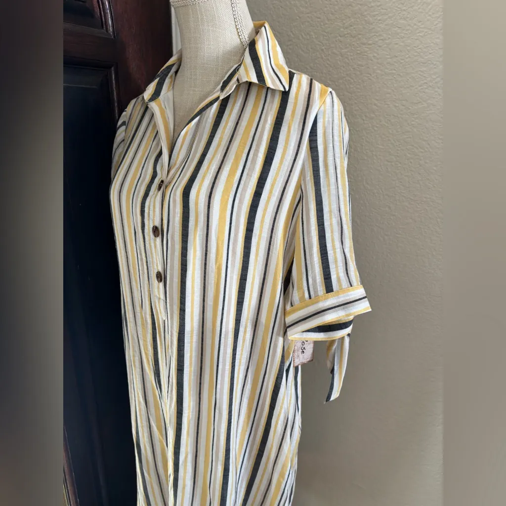 Chic Striped Button - Image 2