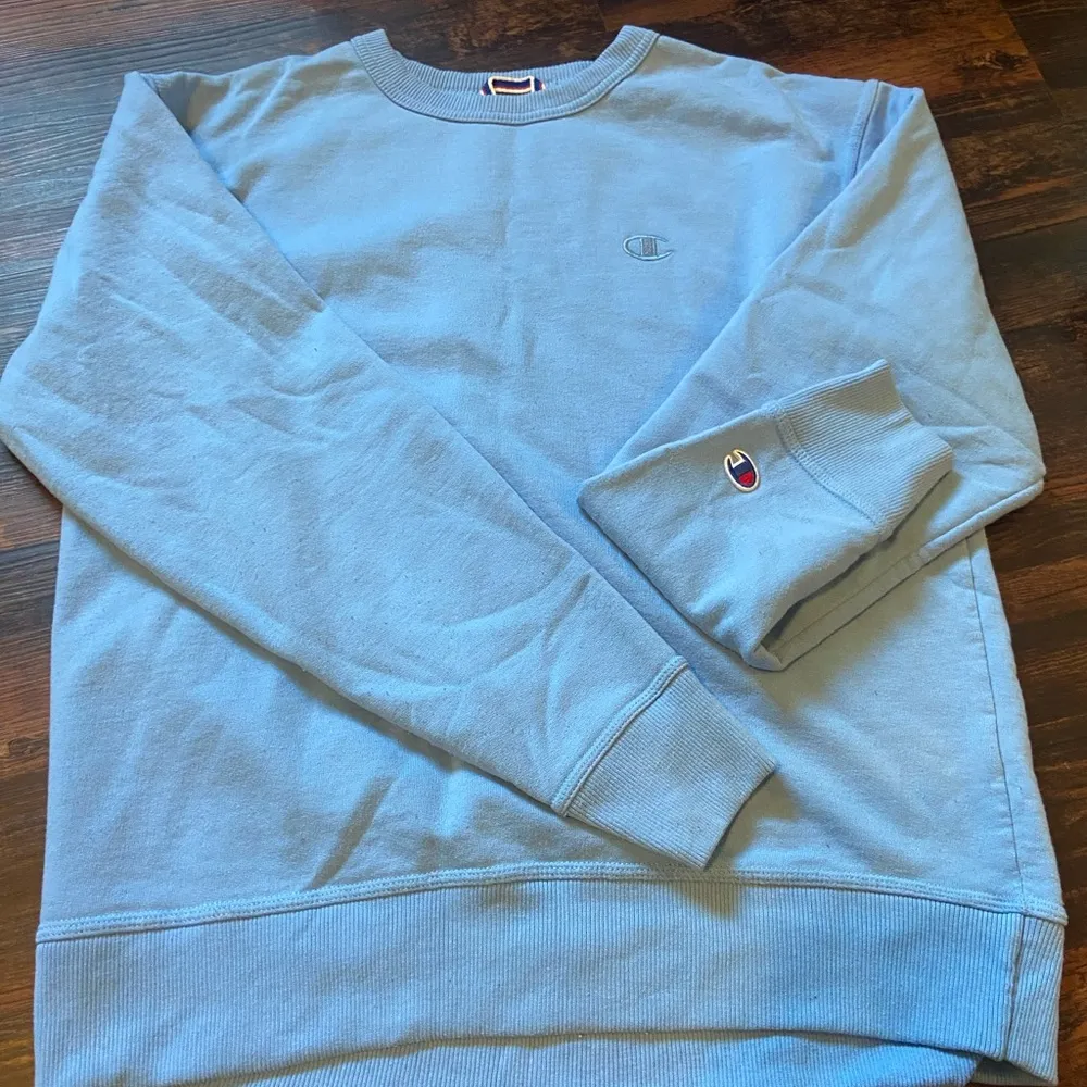 Champion crewneck - Image 2