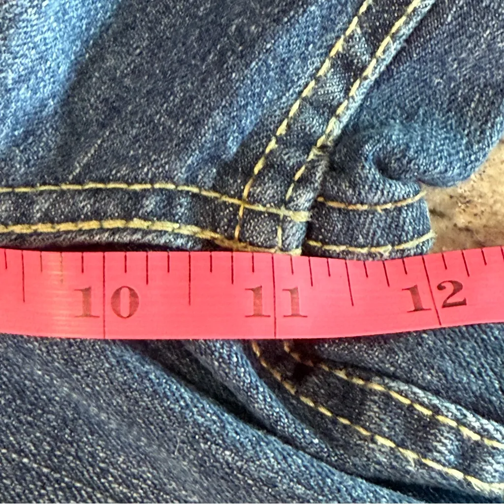 Levi Strauss Signature Women's Classic Blue Denim Bermuda Shorts, Size See Desc - Image 8