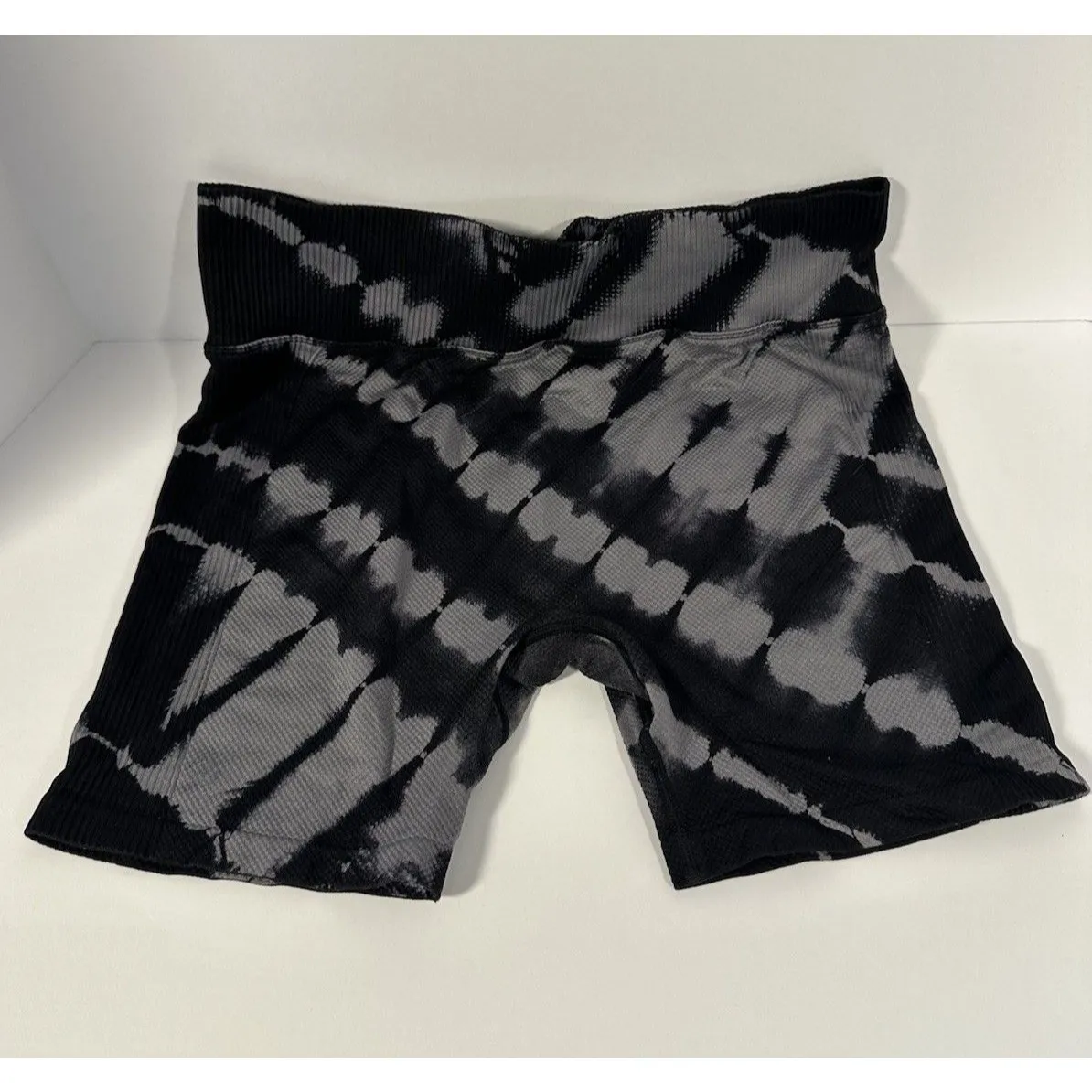 Victoria's Secret VS PINK Active Biker Shorts Black & Gray Tie Dye Size XL - Image 2
