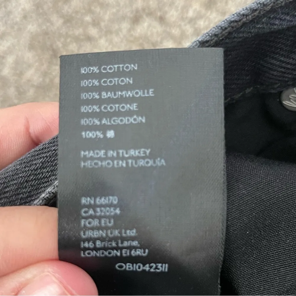 Women’s WE THE FREE Maggie Mid-Rise Straight Leg Distressed Cropped Jeans Sz 26 - Image 10