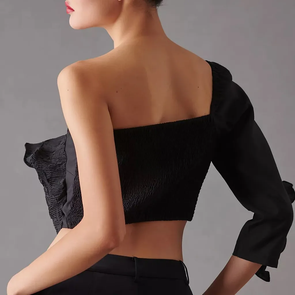 Anthropologie Let Me‎ Be 3D Rosette One Shoulder Top Black Size Medium - Image 4