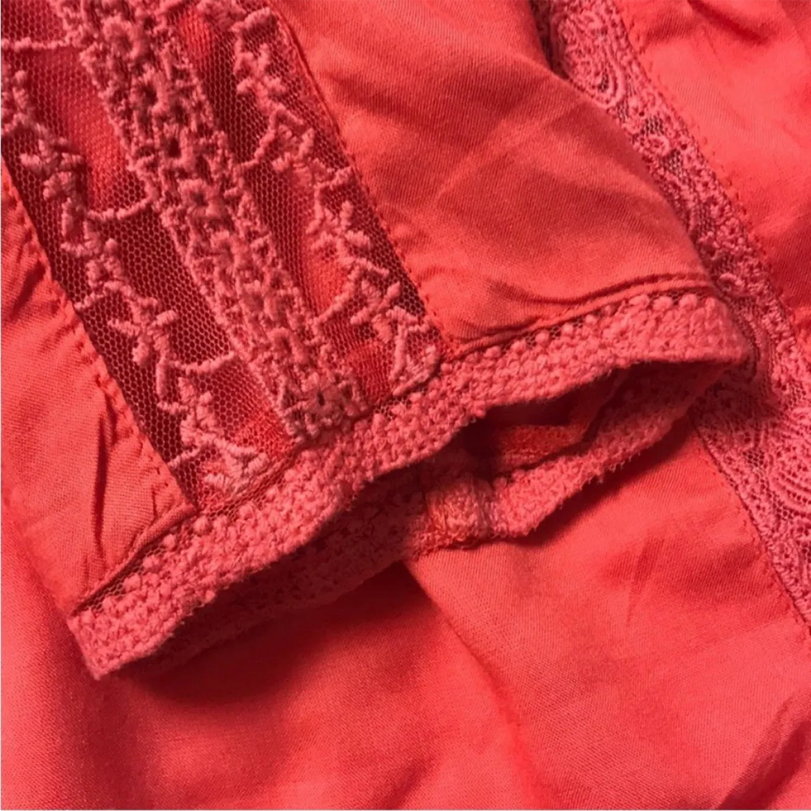 Red Peplum Lace Blouse NWT Size M - Image 8