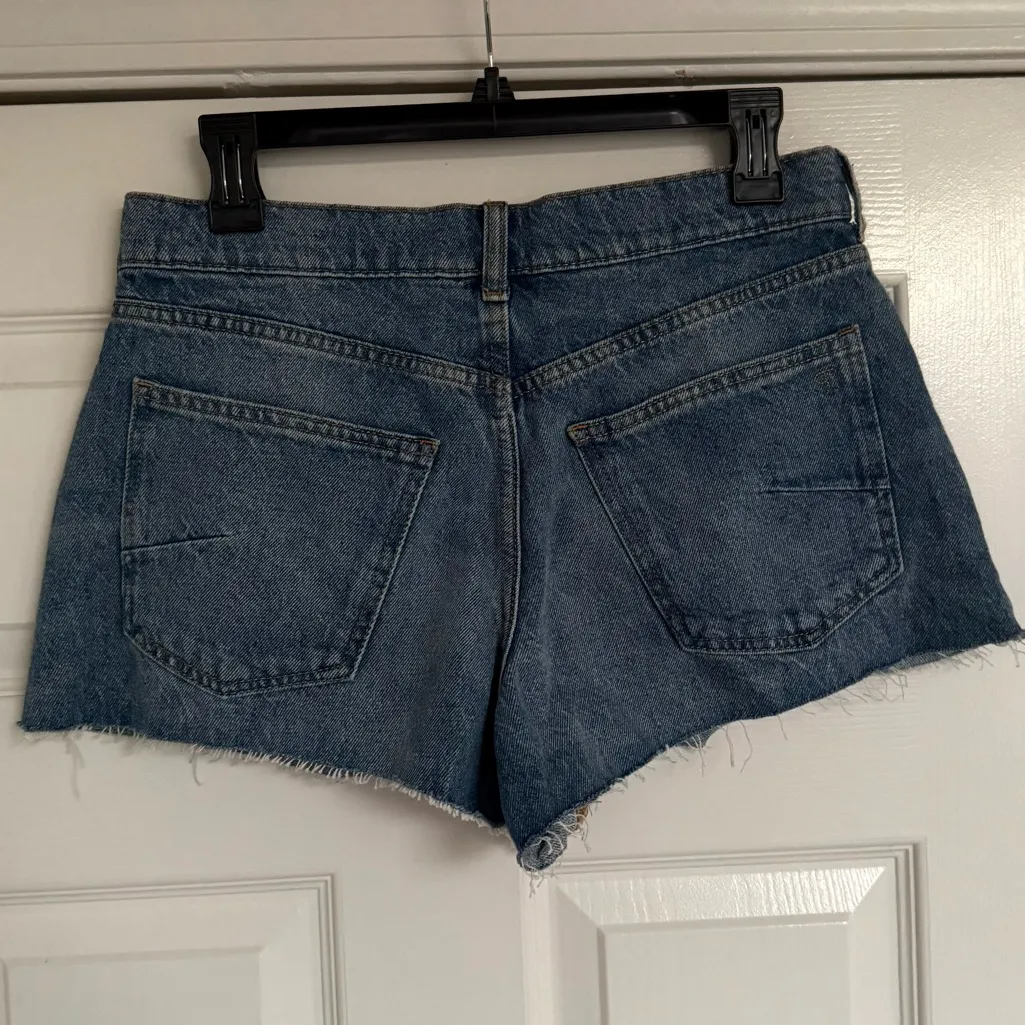 Anthropologie Pilcro Jeans Shorts Denim Blue Fray Size 28 NEW - Image 7