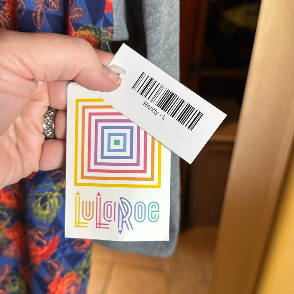 NWT Lularoe Randy Blue Geometric Red & Gold Roses w/Gray Sleeves Size Large - Image 4