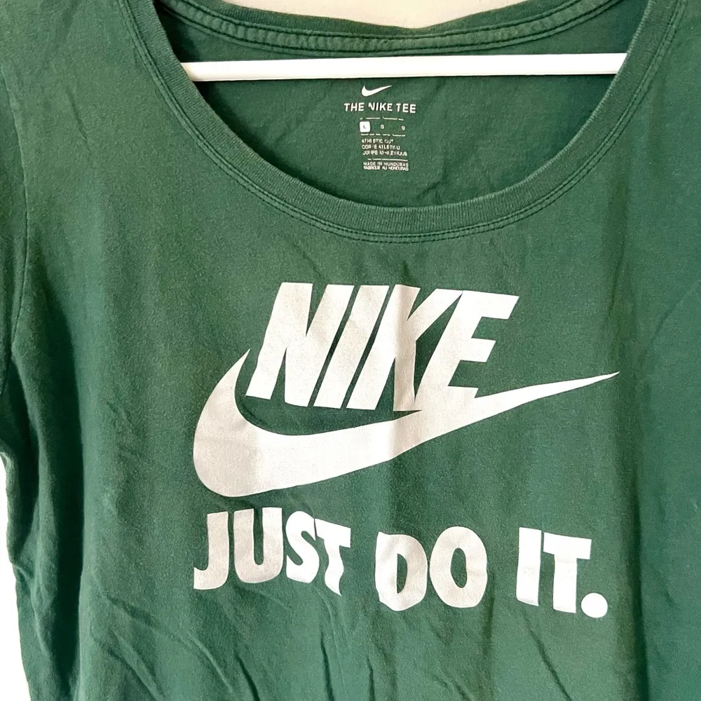 Women's 'Just Do It' T-Shirt, Size L - Image 3