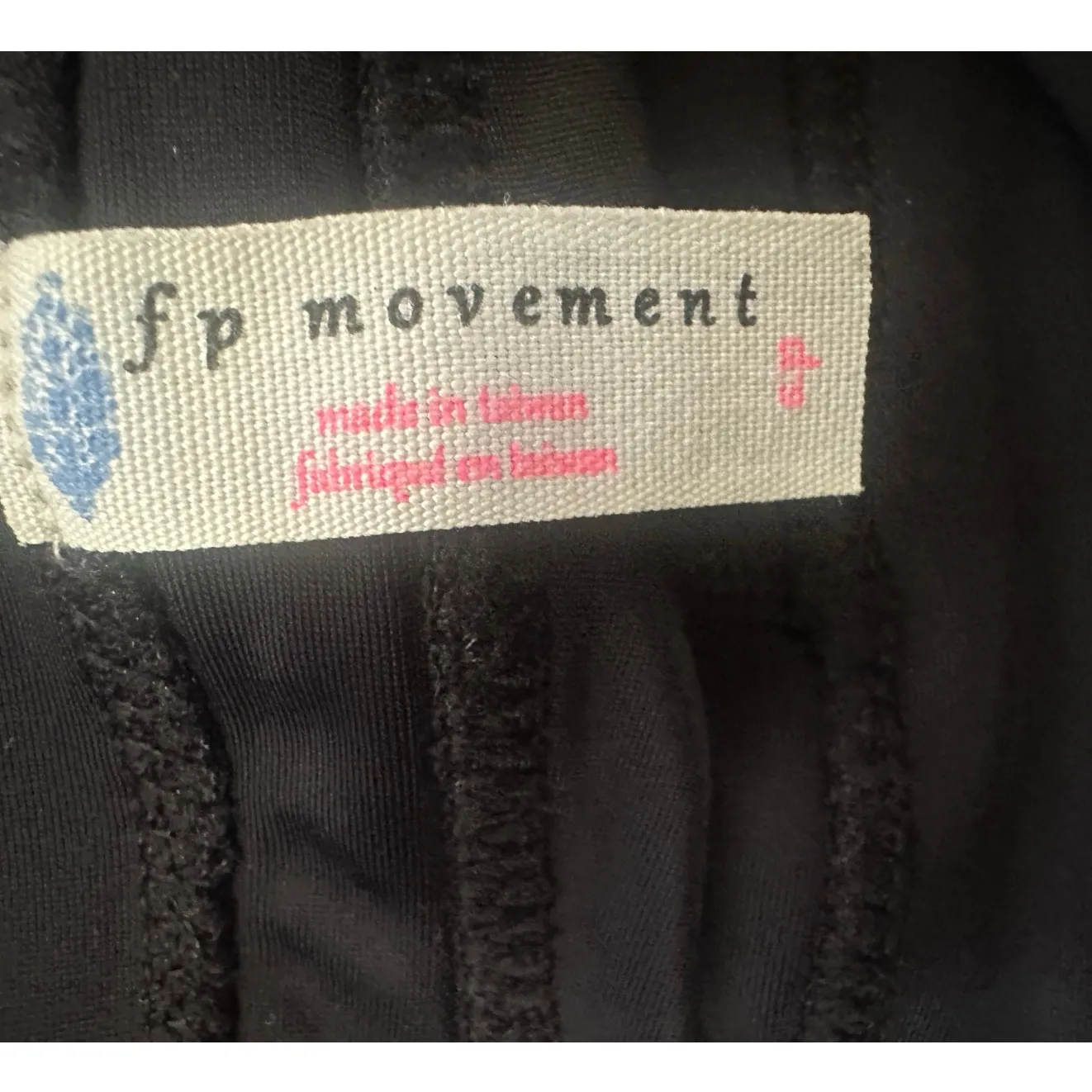 Free People White Water Hybrid Sports Bra & Crop Leggings Set Size Small - Image 12