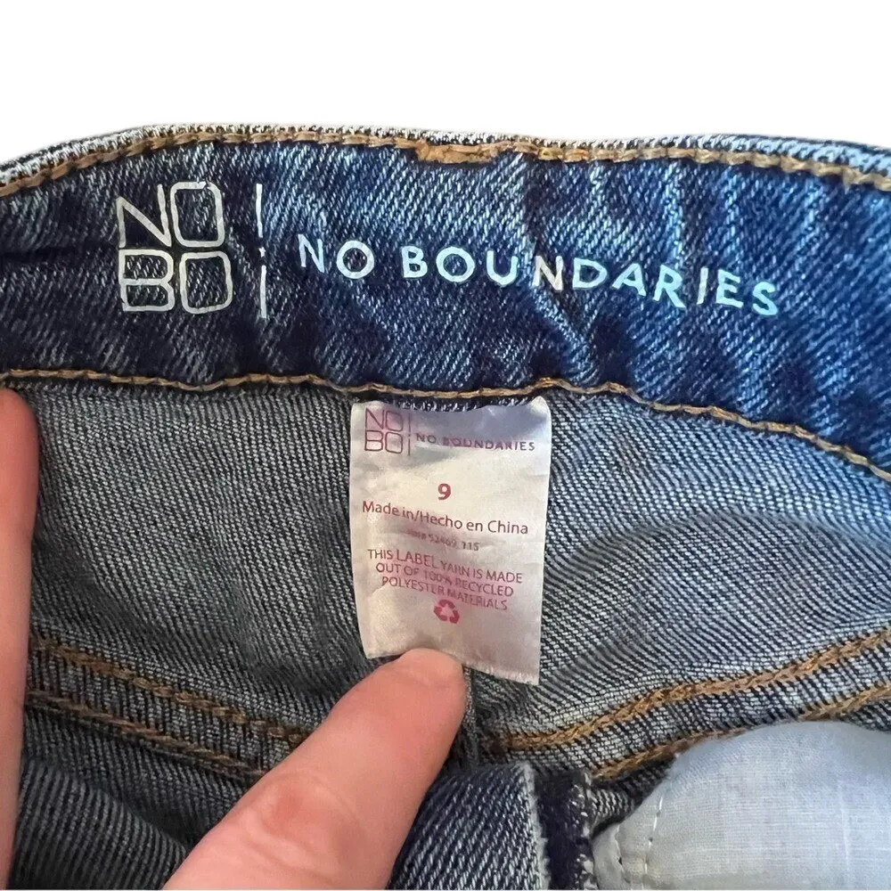 No Boundaries Distressed Cutoff Denim Shorts Y2K Grunge Festival Raw Hem Sz 9 - Image 5