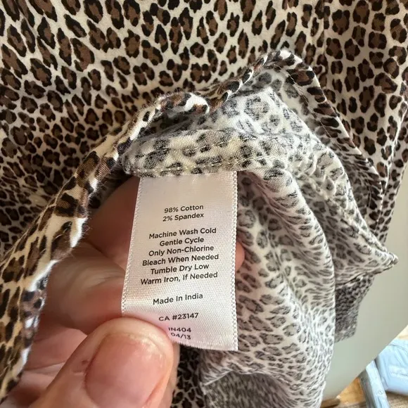 Talbots Leopard Print Button-Down Shirt – Stretch Cotton – Size M‎ (Bust 38) - Image 5