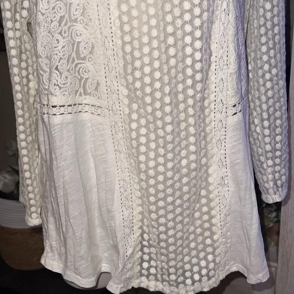Lucky brand, mixed lace, crewneck, long sleeve top NWT women’s size XL - Image 3