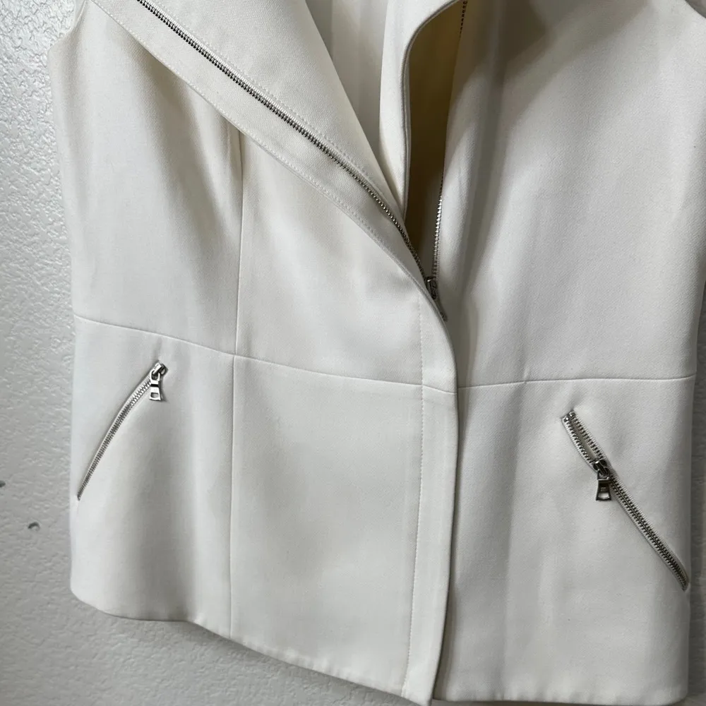 BCBGMaxAzria White Vest Top Large - Image 6