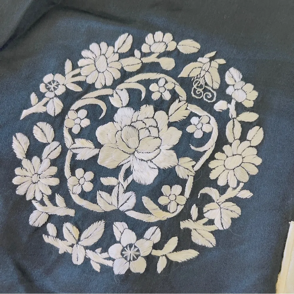 Antique Traditional Chinese hand embroidery fully handmade silk tops for collect Black Size 6 - Image 3