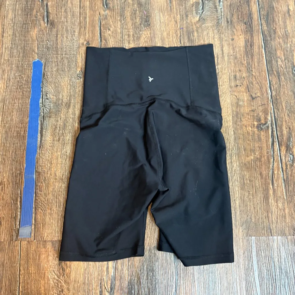 Old Navy Maternity Extra High Rise Powersoft biker shorts - Image 2