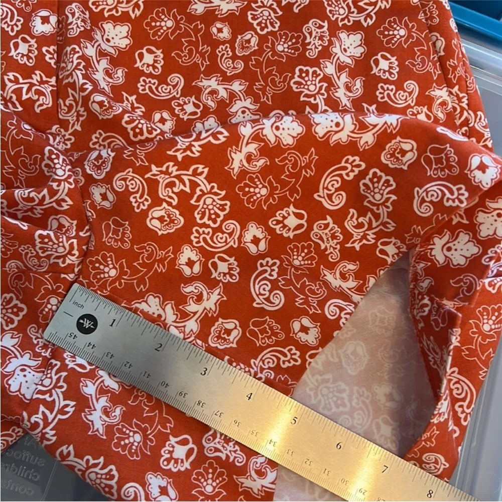 Brooks Brothers Bermuda Shorts size 8 walking stretchy floral - Image 9