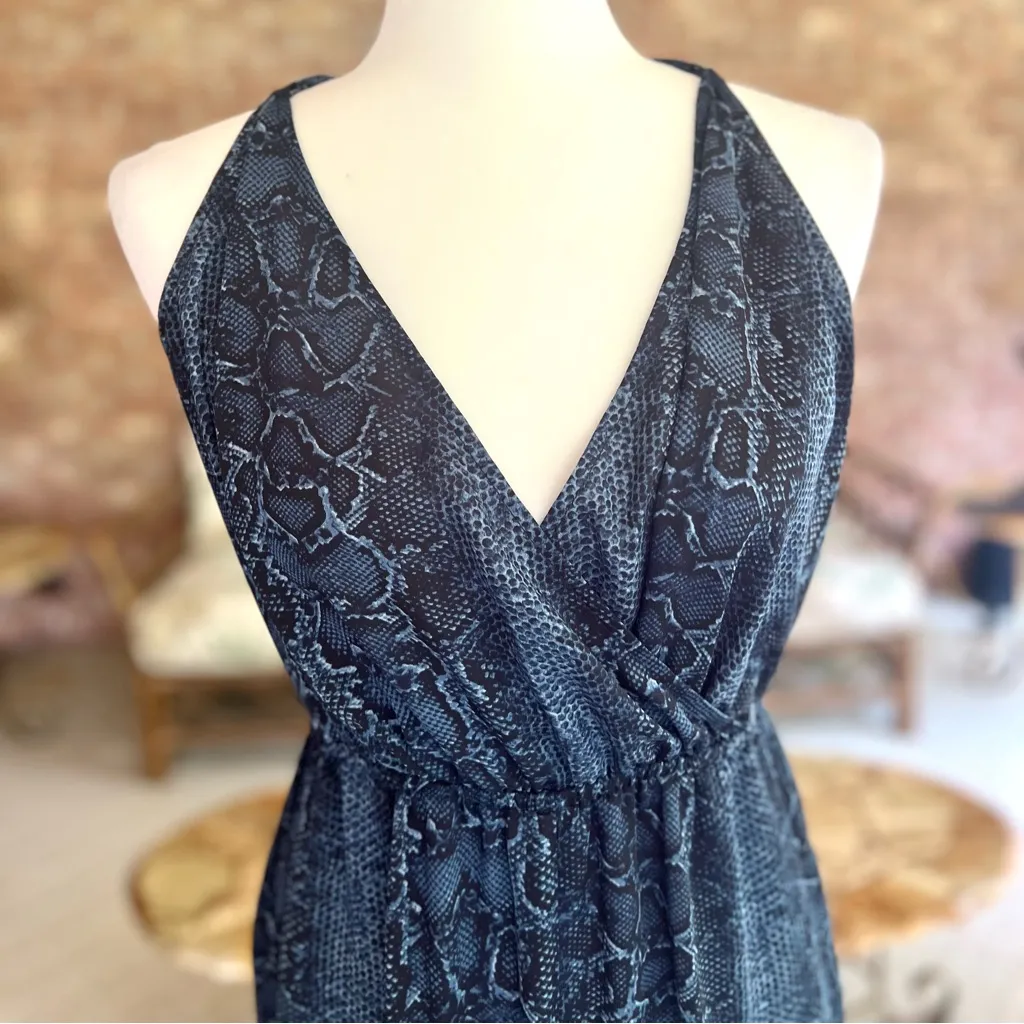 BCBGMAXAZRIA  Jumpsuit Halter Cropped Python Snakeskin Navy Blue S Party Brunch - Image 5