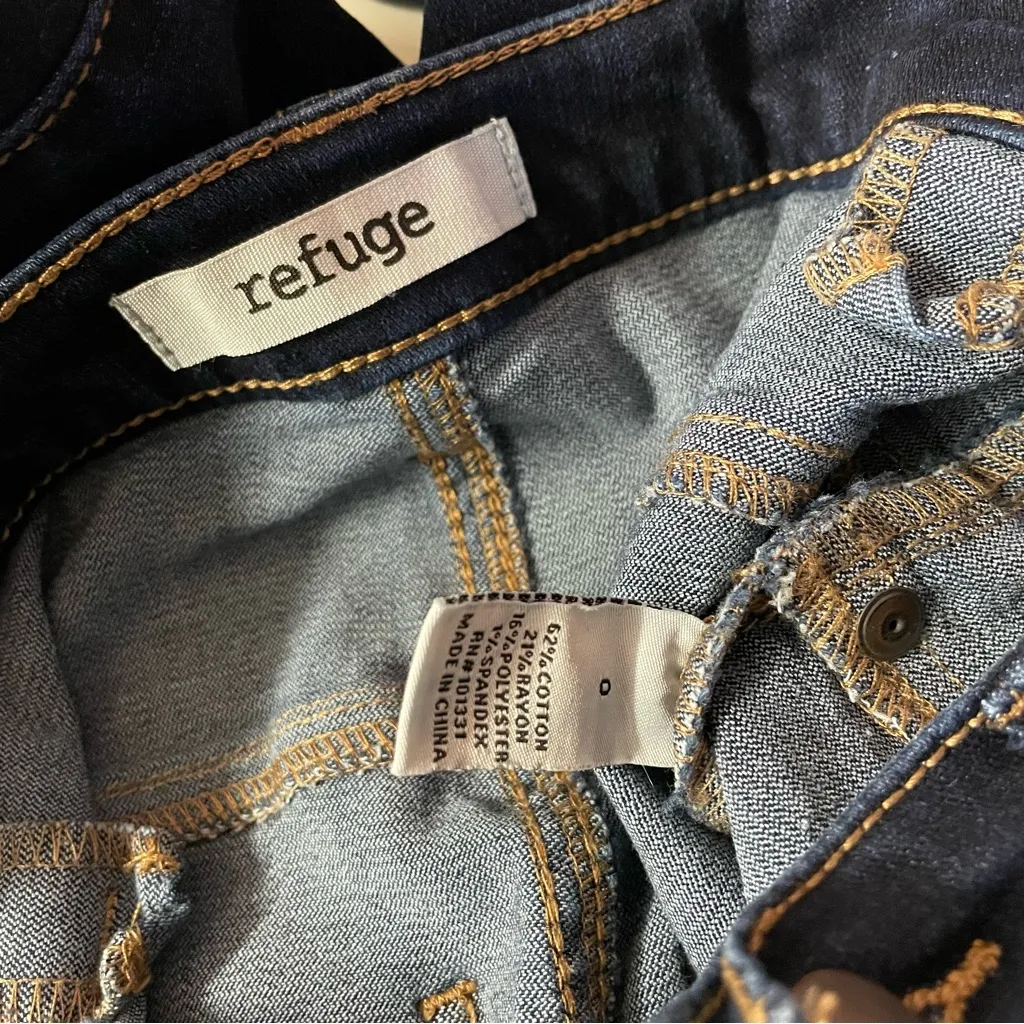 Charlotte Russe Refuge Dark Wash Distressed Raw Hem High Rise Skinny Jeans Sz 0 - Image 3