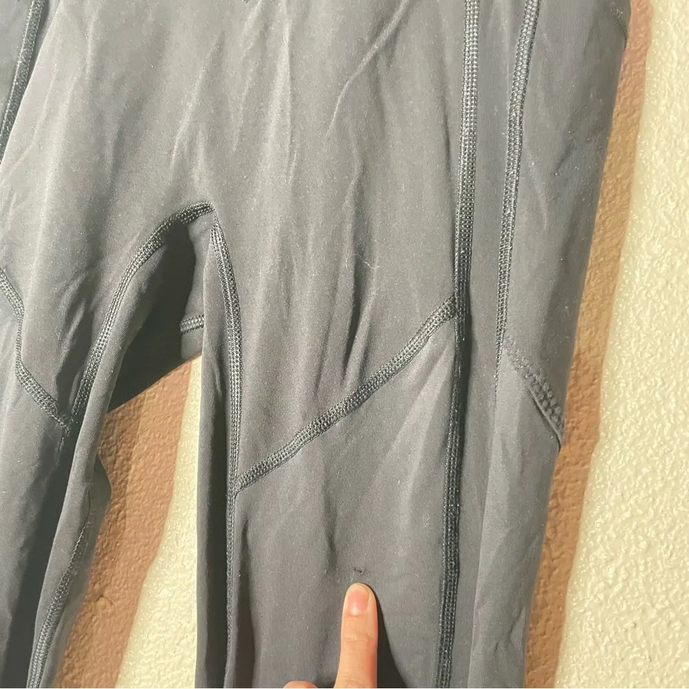 Lululemon  All The Right Places II in Black Size 4 - Image 11