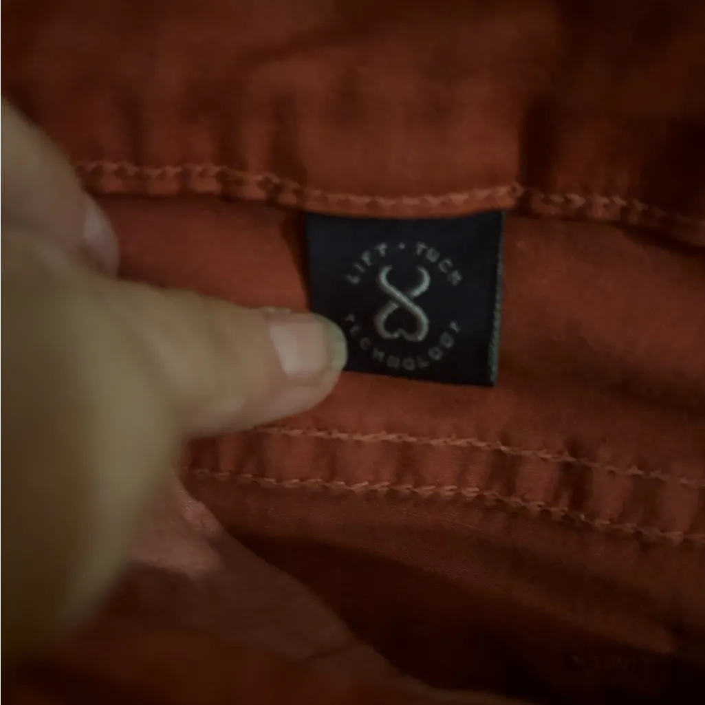 NYDJ - dark wash, zippered ankle jeans, 8.‎ With lift tuck technology. - Image 3