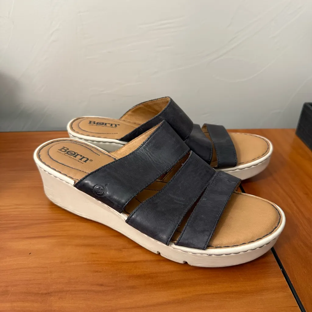 Born Khela Wedge Slip On Sandal Black Comfort Casual Leather‎ 8M - Image 5