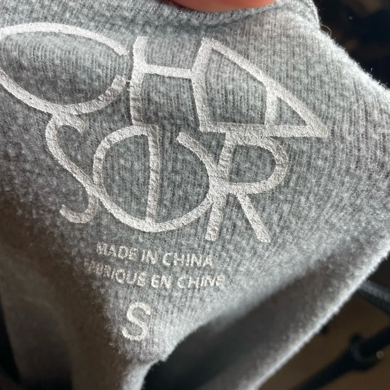 Chaser Run Wild‎ Gray Graphic Print Crewneck Pullover Sweatshirt Size Small - Image 5