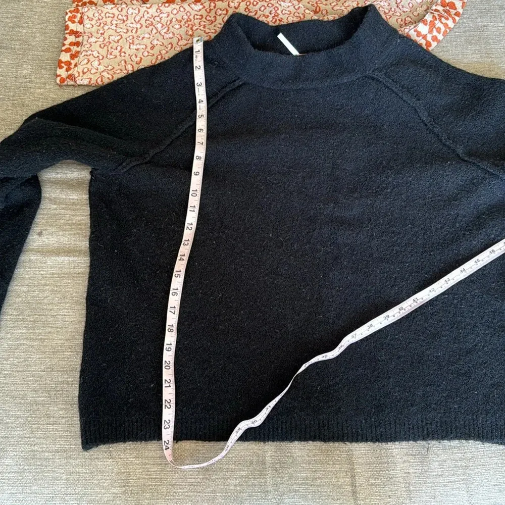 RARE Free People Bubble Crew Neck sweater in black oversized - Image 8