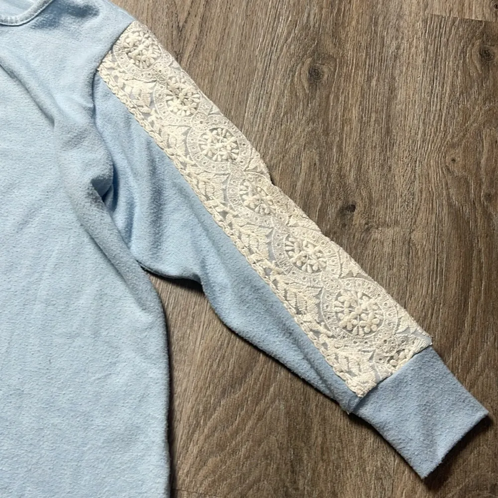 Flora Nikrooz Lace Lounge/PJ Top Size Small - Image 6